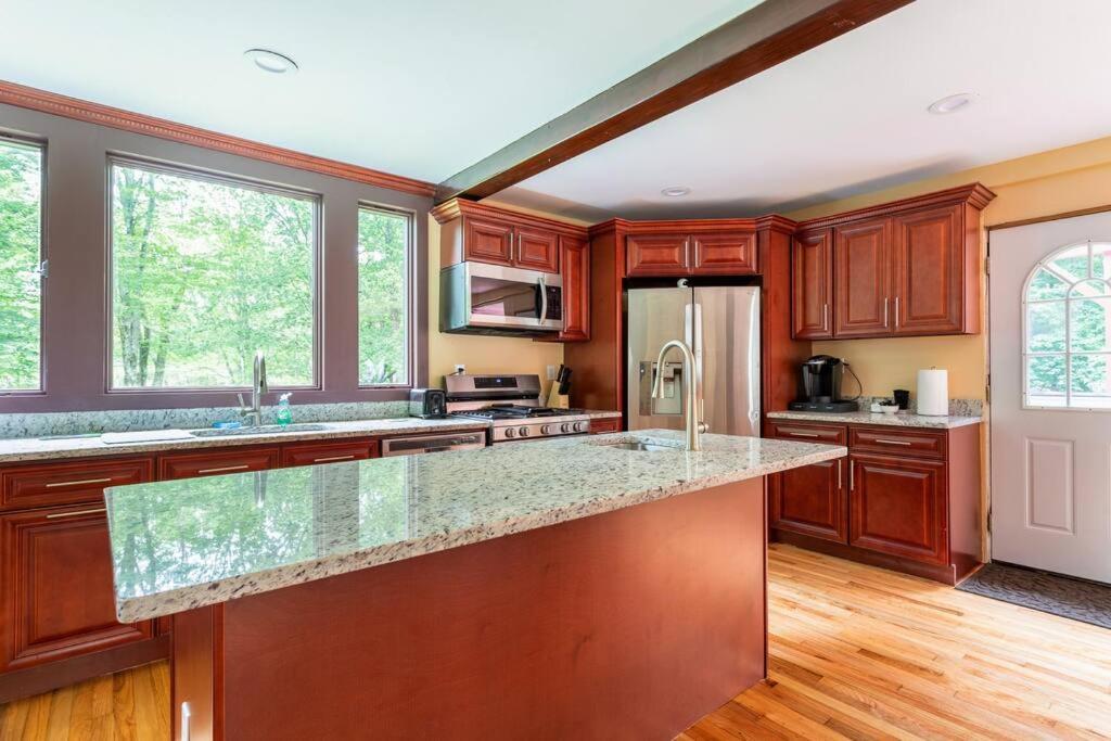 Sunset Estate In The Catskills 몬티첼로 외부 사진